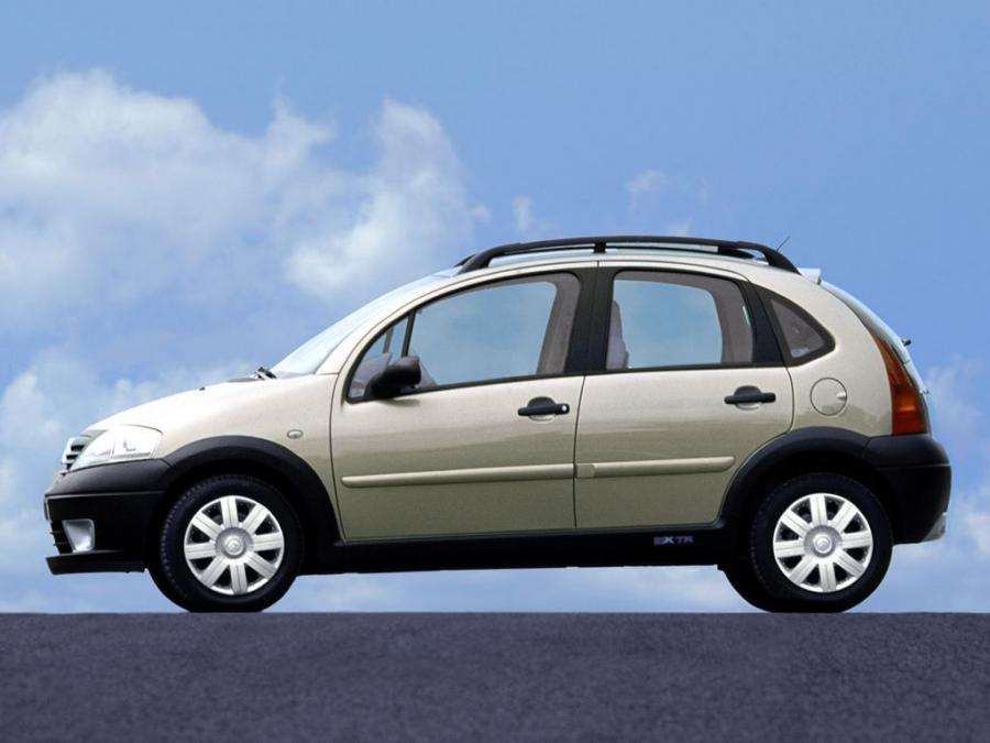  Citroen C3 XTR 2004 года  (фото 6 из 12)